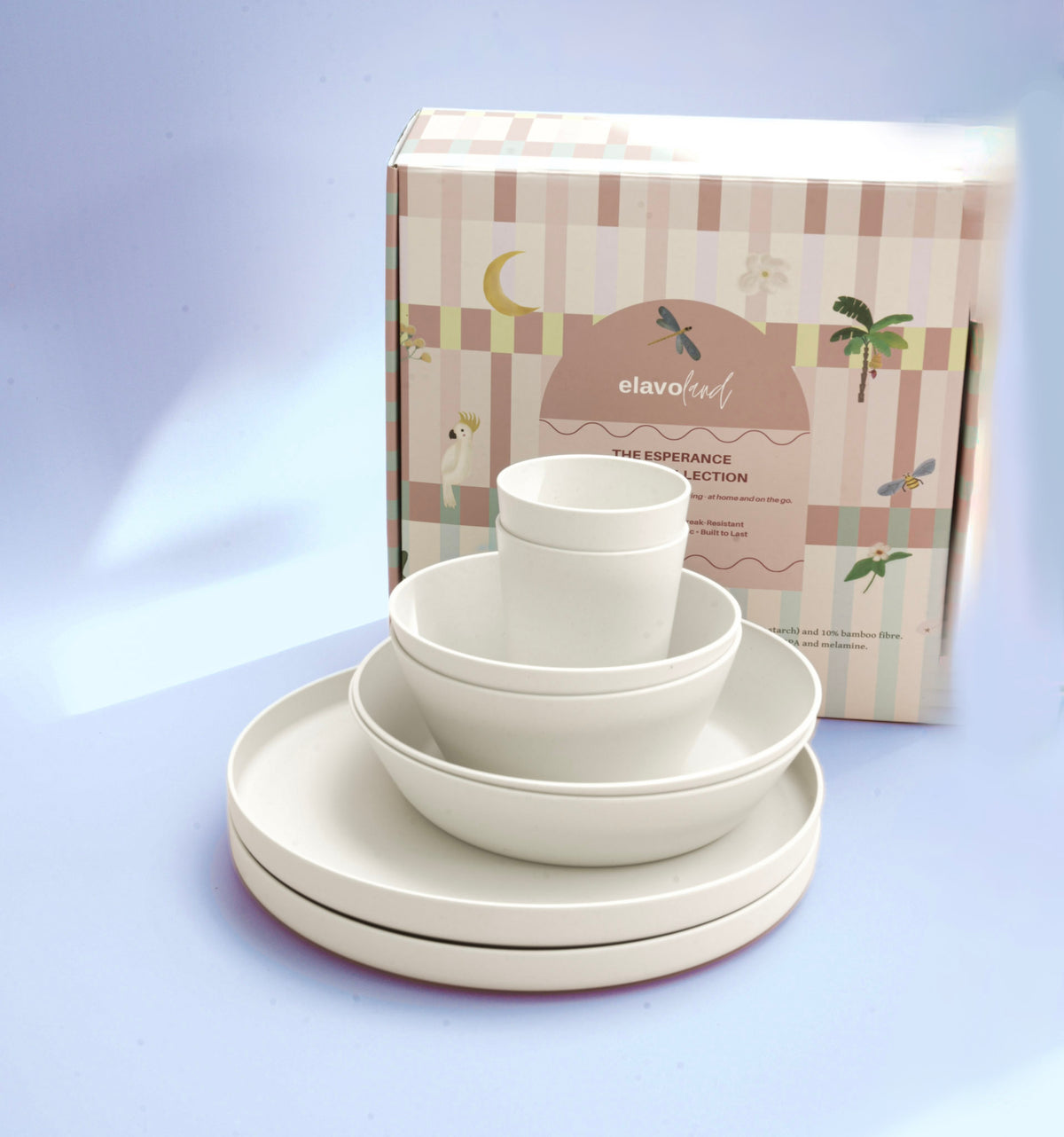 Packaging with white stacked plates